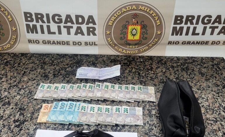 BM prende dupla por tráfico de drogas e porte irregular de arma de fogo em Santo Ângelo