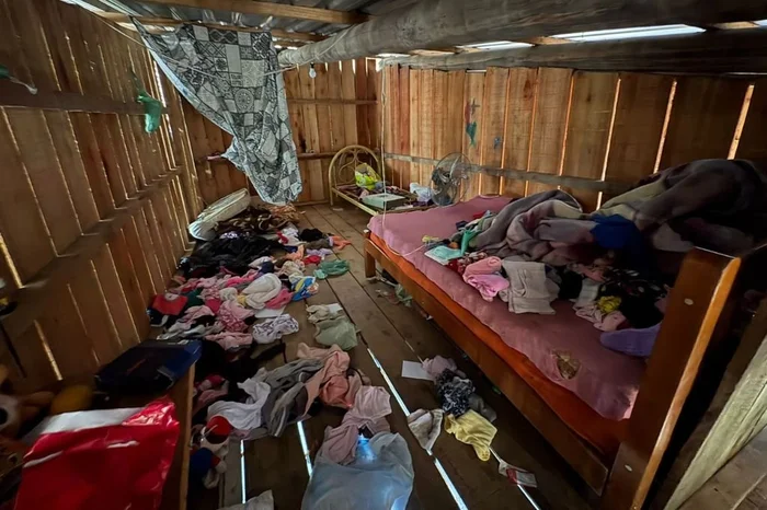 Mulher é presa no sul do Estado suspeita de abusar e negociar as próprias filhas por dinheiro