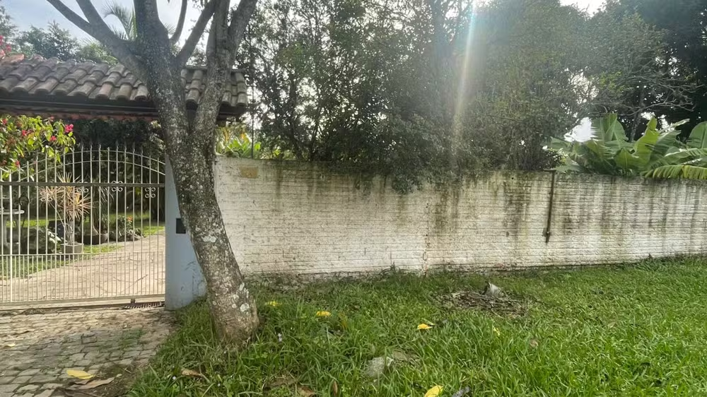 Mulher é encontrada morta e polícia investiga feminicídio em Porto Alegre