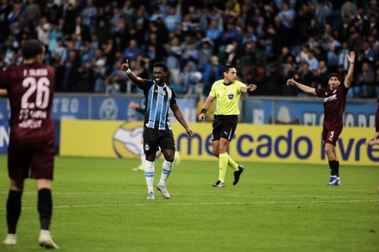 Grêmio empata com o Torque, fica em segundo no grupo e disputará playoff da Sul-Americana