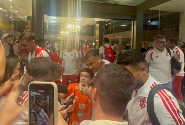 Com Alan Patrick e Borré, Inter chega a Pelotas para a Recopa Gaúcha; veja relacionados