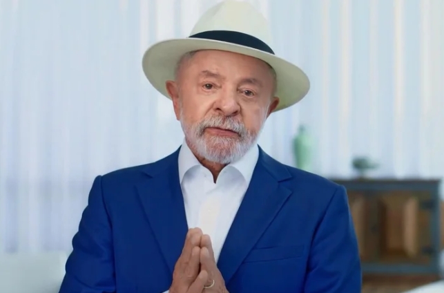 Lula confirma uso de até 20% do FGTS para quitar dívidas, e critica bets: “Quem aderir ficará bloqueado por um ano em plataformas de apostas”