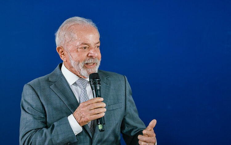 Lula sanciona lei que cria Dia Nacional em Memória das Vítimas da Covid-19