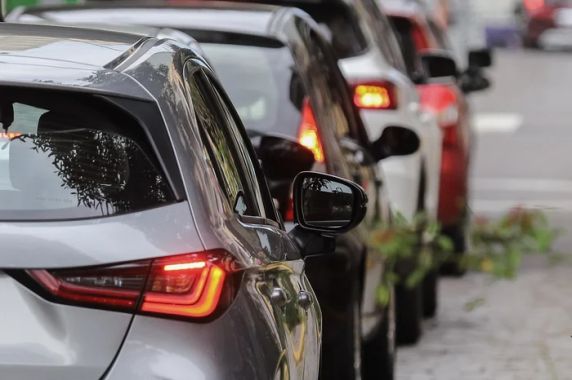 Taxistas e motoristas de aplicativo podem solicitar financiamento de carros com condições especiais
