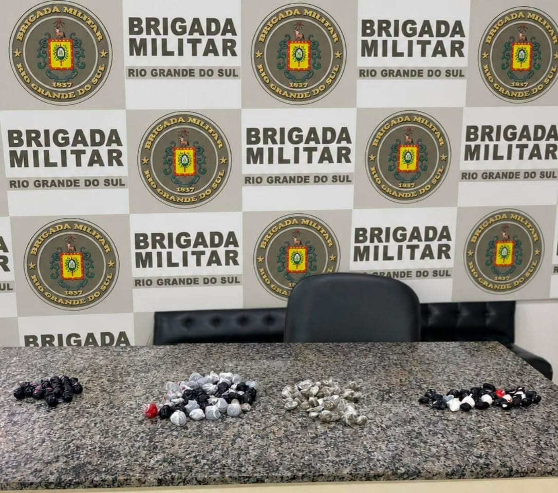 BM prende dupla por tráfico de drogas no bairro Aguiar