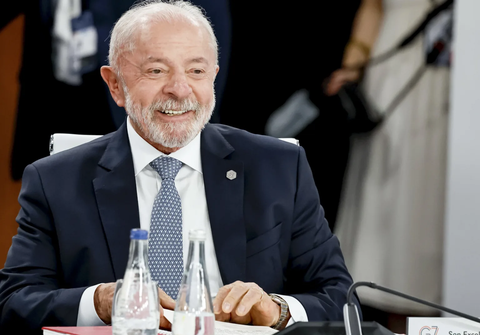 Lula diz que não pediu reunião com Trump e que norte-americano não pode se meter nas eleições do Brasil