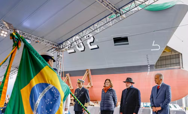 Lula defende fortalecimento da defesa nacional e critica falas de Trump sobre anexação de territórios