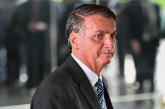 Bolsonaro concede depoimento nesta terça-feira sobre arma apreendida em blitz