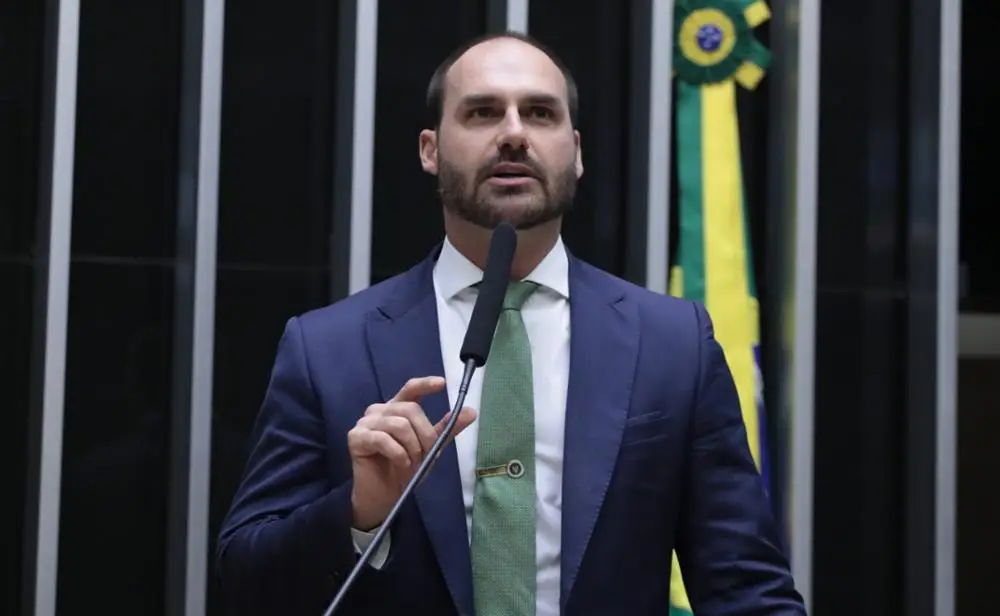 Eduardo Bolsonaro pede rompimento com o Novo em resposta a Zema