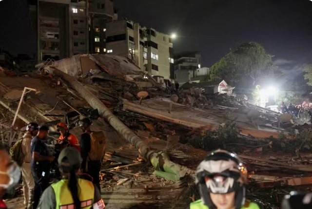 Venezuela busca vítimas soterradas de terremoto que já matou 164