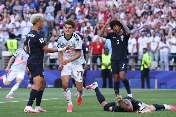 Com dois gols de De Ketelaere, Bélgica elimina os Estados Unidos e encara a Espanha nas quartas da Copa