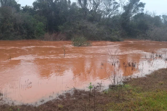 Bombeiros entram no quinto dia de buscas por idoso que desapareceu enquanto pescava em Carazinho