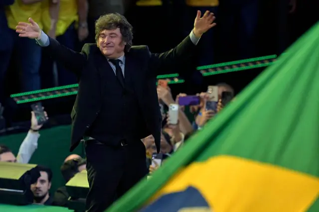 Ministro da Fazenda diz que Brasil está melhor que a Argentina e chama Milei de ‘palhaço’