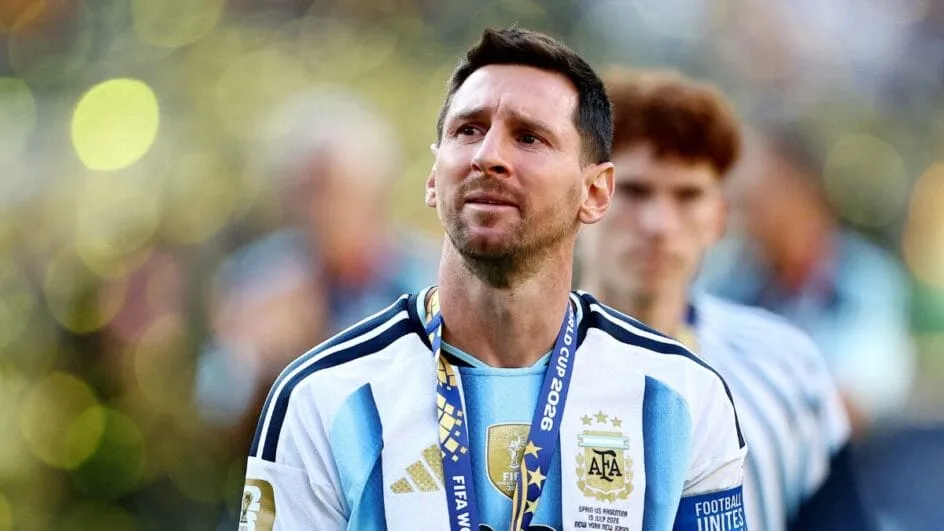 Messi quebra o silêncio após derrota da Argentina para a Espanha na final da Copa: “A dor é imensa”