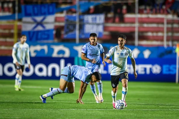 Grêmio perde para o Bolívar na altitude e precisará vencer na Arena para seguir na Sul-Americana