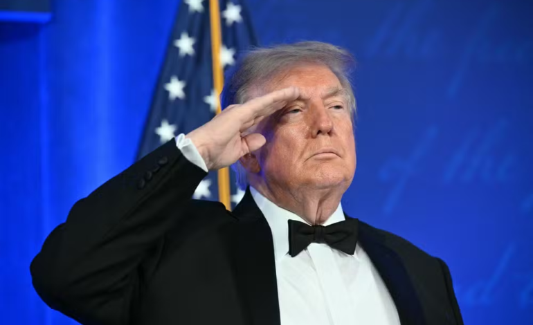 Trump diz que está pronto para ação militar ‘mais forte’ se negociação com Irã falhar