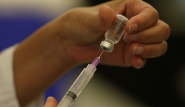 Vacinas contra covid-19 serão atualizadas contra novas variantes