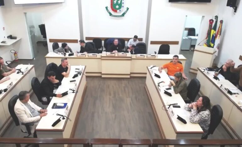 Projeto que altera contribuição de servidores de Santo Ângelo é retirado de pauta