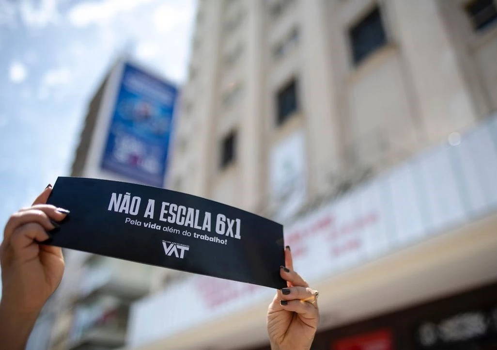 Relator no Senado rejeita emendas e mantém texto da PEC da escala 6×1