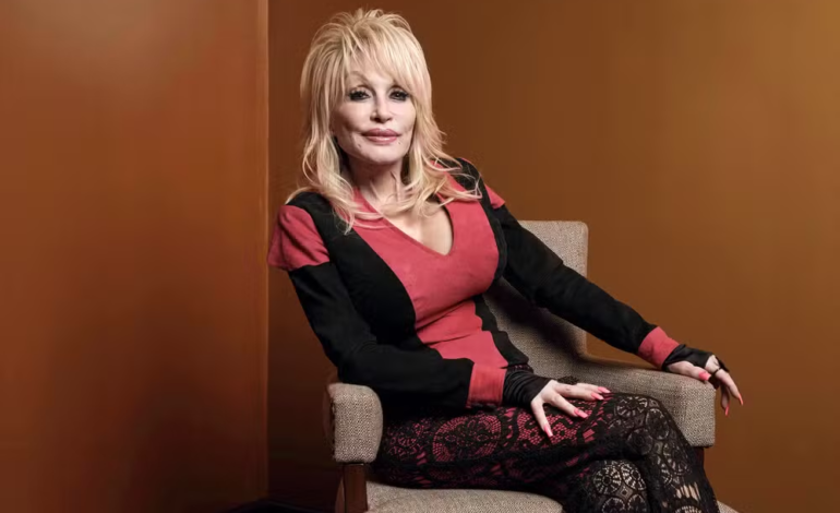 Dolly Parton, ícone da música country, morre aos 80 anos nos Estados Unidos