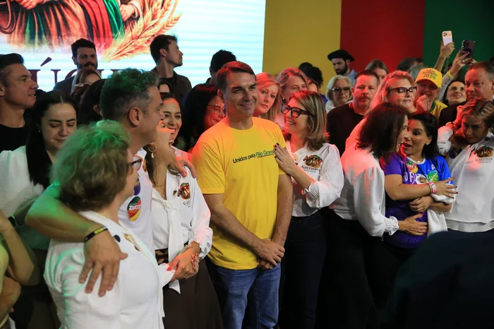 Flávio Bolsonaro define agenda de campanha no RS para 2 de setembro