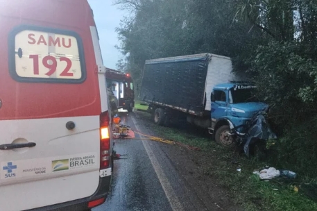 Duas pessoas morrem em colisão frontal na BR-158, em Panambi; uma das vítimas era militar do exército