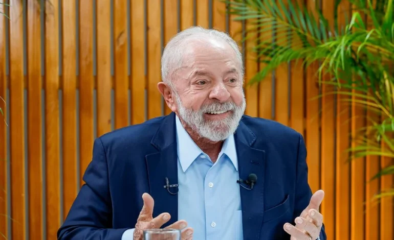 Lula aciona TSE contra Flávio Bolsonaro por vídeo sobre carne