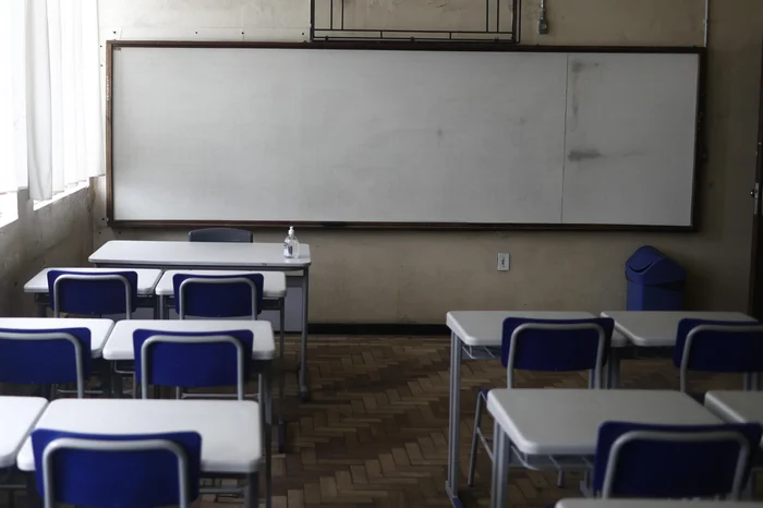 Em 10 anos, renovação do quadro de professores despenca e agrava risco de falta de docentes no RS