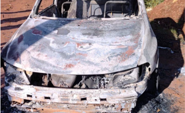 Corpo carbonizado é encontrado em veículo, em Coronel Bicaco