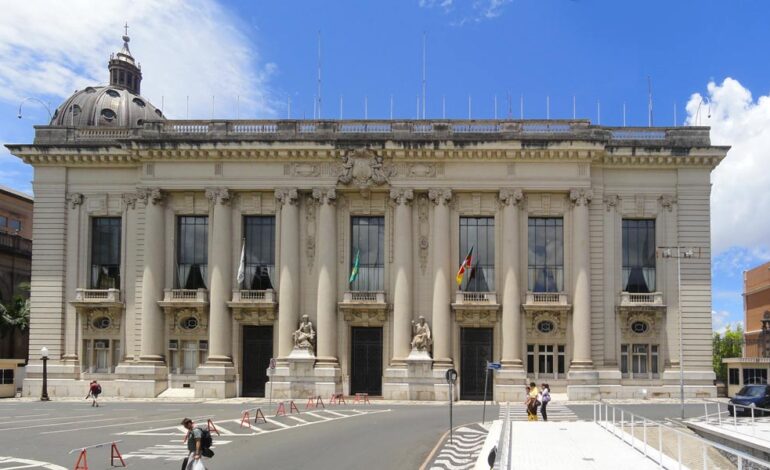Indecisos embaralham eleição para governador no RS