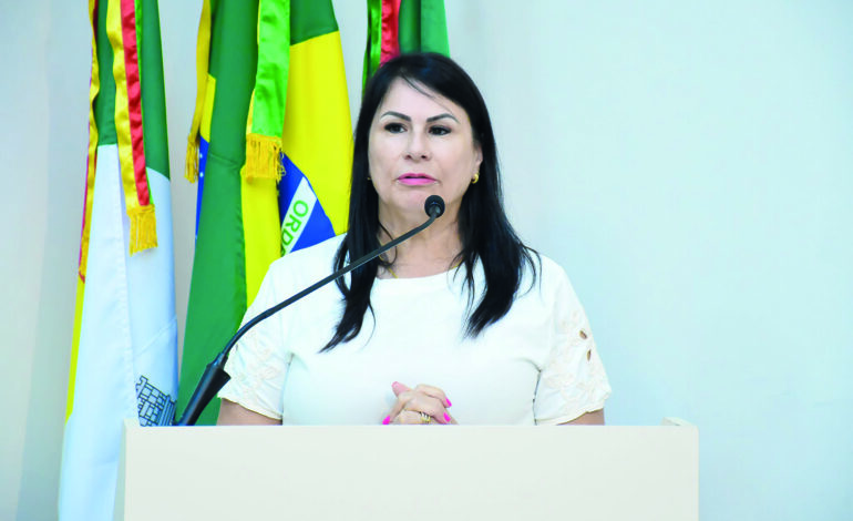 Vereadora afirma que turno único na Educação ignora a realidade e as carências das escolas