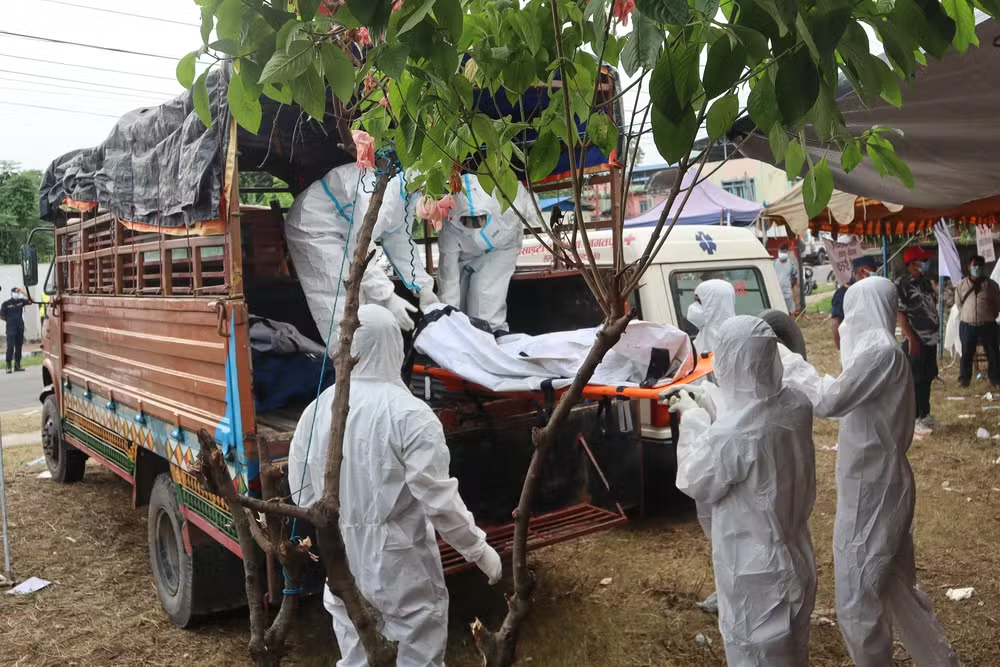 Enchentes na fronteira entre China e Nepal deixam mais de 1,2 mil mortos