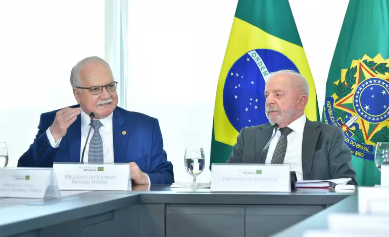 Fachin promete fim do inquérito das fake news, aberto no STF há 7 anos sob relatoria de Moraes