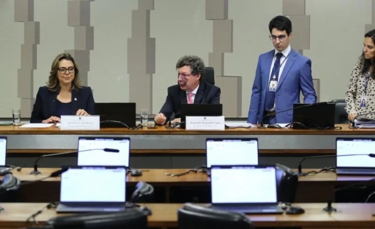Comissão aprova fim da “taxa das blusinhas” para compras de até US$ 50