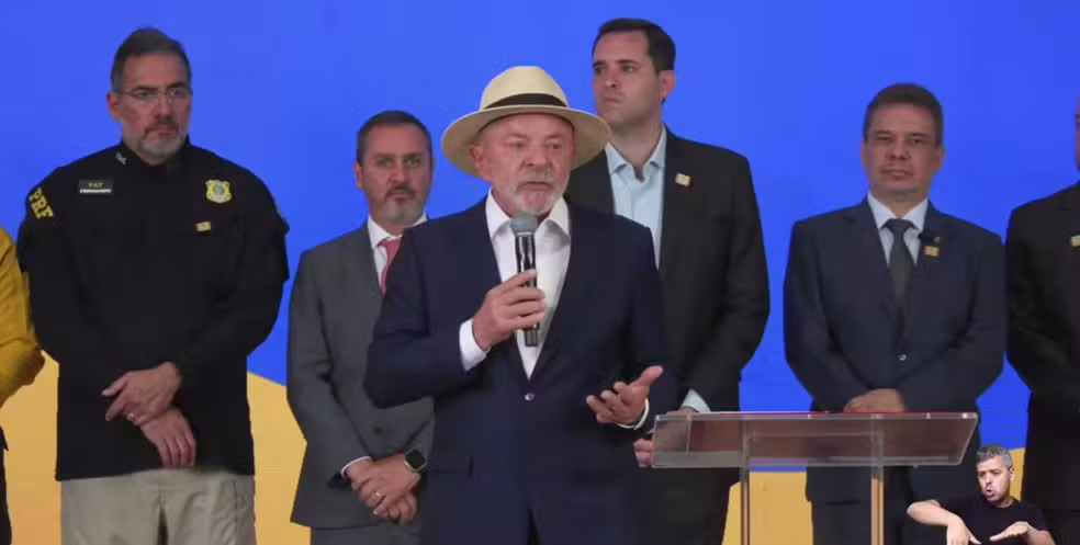 Lula rejeita classificação do PCC e do CV como terroristas feita pelos EUA