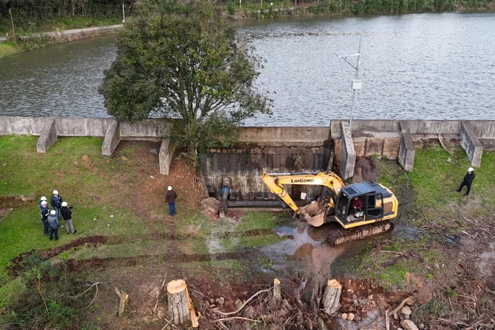 Corsan descarta risco de rompimento de barragem em São Marcos após redução do nível da água