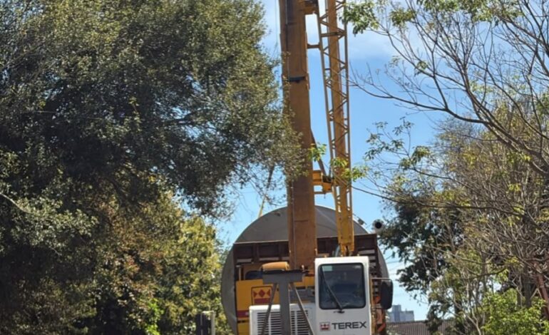 Corsan instala reservatório de 100 mil litros para reforçar abastecimento no bairro João Goulart