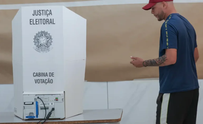 Abstenção e votação dos candidatos: o que mudou entre os turnos em Santo Ângelo