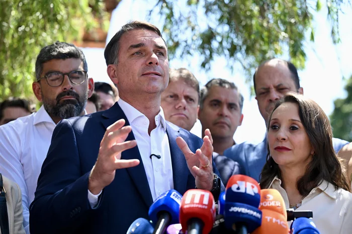 Flávio Bolsonaro visita o RS nesta quarta-feira ao lado de governadores eleitos; veja a programação