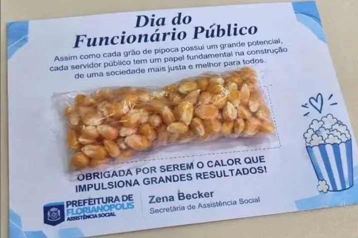 Prefeitura de Florianópolis é criticada ao presentear servidores com milho de pipoca cru no Dia do Servidor Público