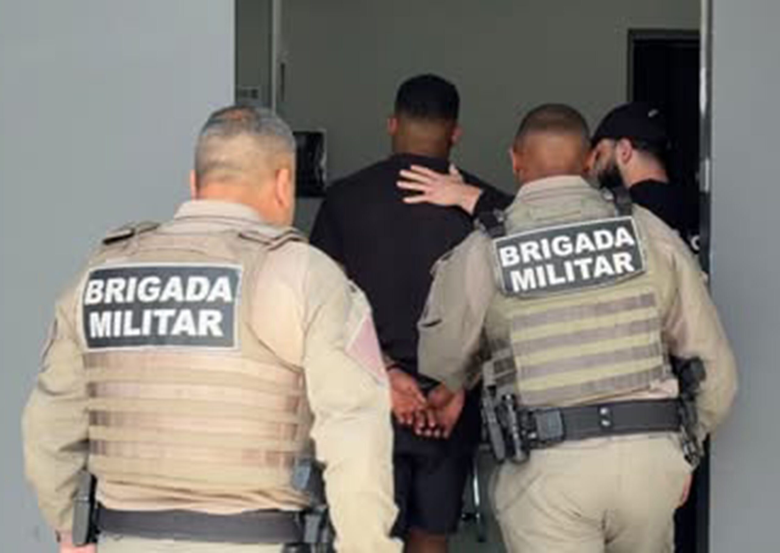 Jovem de 24 anos é assassinada em Porto Alegre; companheiro é preso