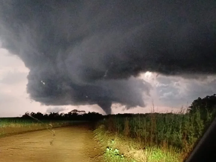 RS terá sequência de temporais com risco de tornado, granizo e ventos acima de 90 km/h