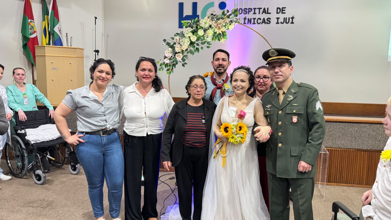 Em meio ao tratamento contra o câncer, paciente realiza sonho de casamento no HCI