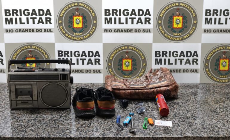 Brigada Militar prende duas mulheres por furto qualificado na Praça Pinheiro Machado