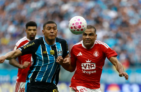 Grêmio e Internacional empatam no Gre-Nal 455 e permanecem no Z4