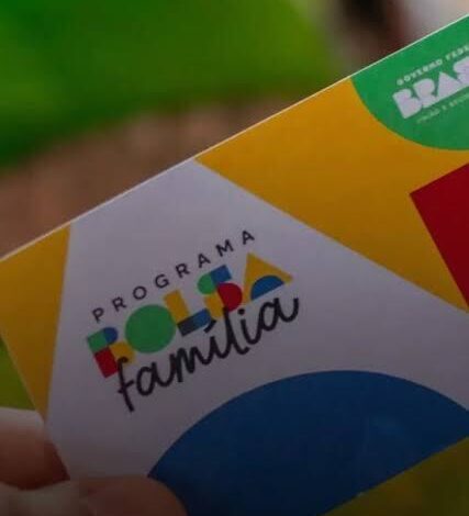 Beneficiários do Bolsa Família ocupam 85% das vagas formais criadas desde 2023, aponta FGV