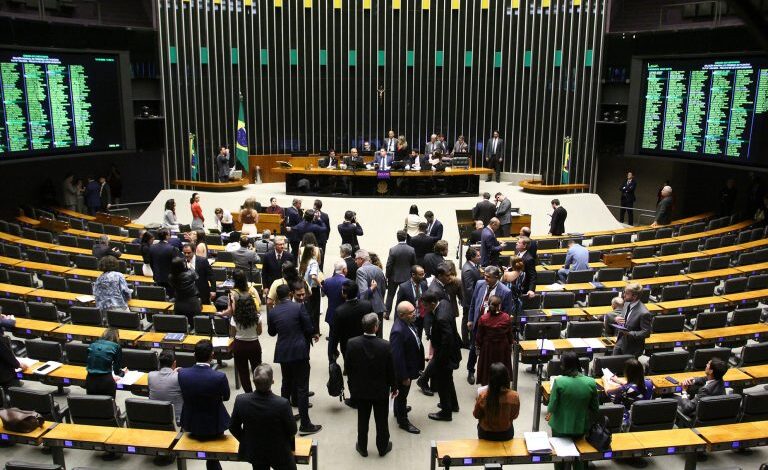 Câmara aprova teto de R$ 140 mil para o MEI e perdão de dívidas