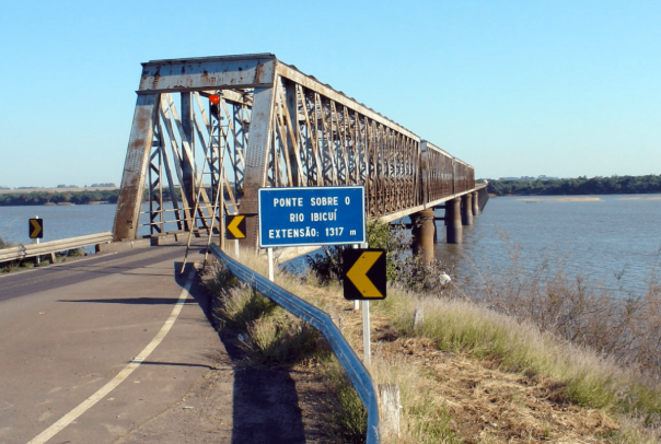Ponte sobre o Rio Ibicuí terá bloqueio total durante a noite até sábado