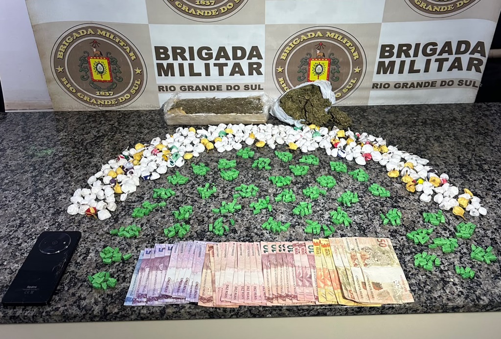 Brigada Militar apreende grande quantidade de drogas em Santo Ângelo
