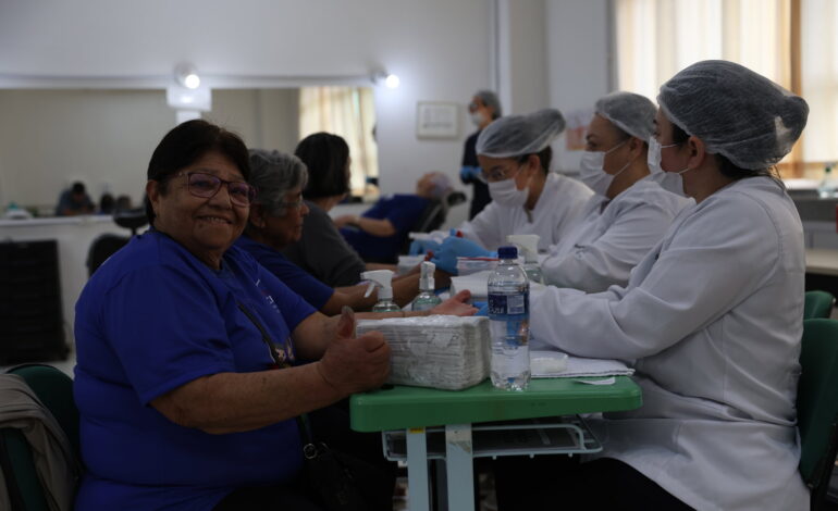 CRAS CSU promove tarde de beleza e bem-estar para 38 idosos em Santo Ângelo